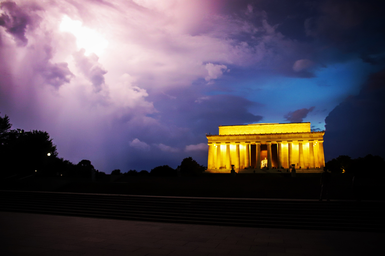 3rd PrizeOpen Color In Class 1 By Ted Sammons For Lincoln Memorial With Heat Lightning JAN-2021.jpg